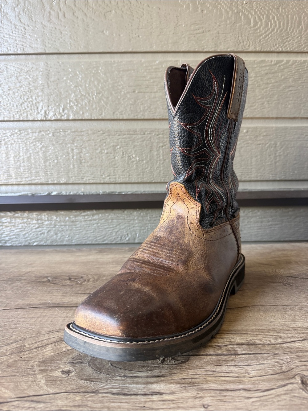 Justin Boots Brown Leather Cowboy Work Boots Black steel toe size 10 EE